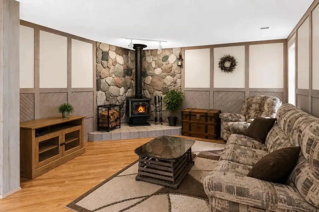 7596 Wadding Drive Cambridge Township MI 49265
