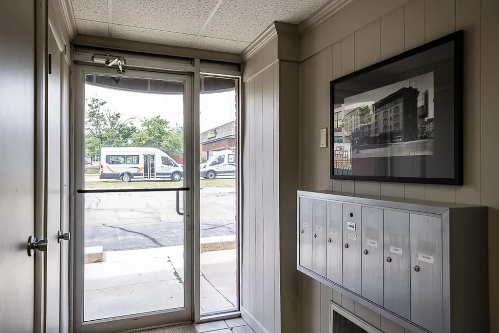 100 W Washington Avenue Jackson City MI 49201