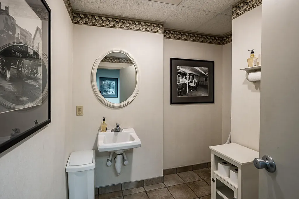100 W Washington Avenue Jackson City MI 49201