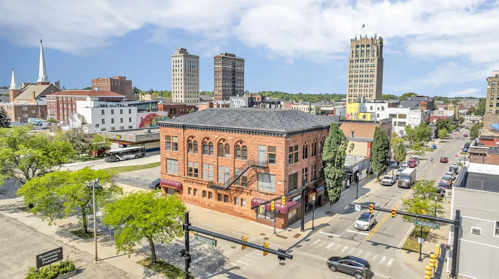100 W Washington Avenue Jackson City MI 49201