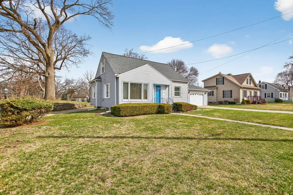 2318 Lancaster Boulevard Blackman Charter Township MI 49202
