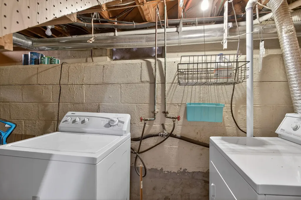 2318 Lancaster Boulevard Blackman Charter Township MI 49202