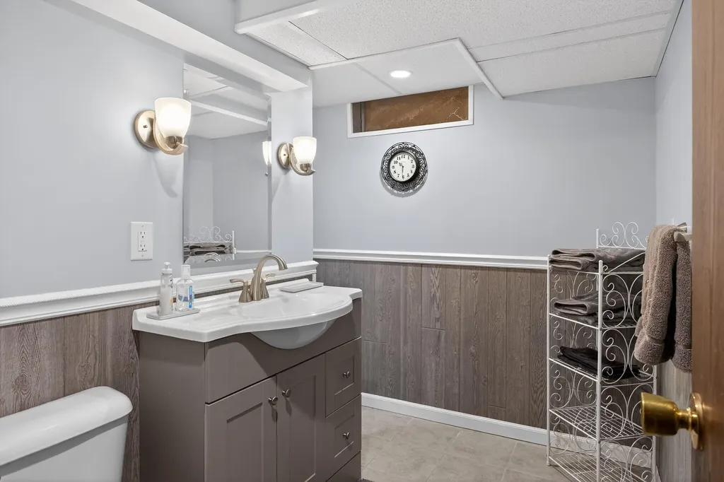 2318 Lancaster Boulevard Blackman Charter Township MI 49202