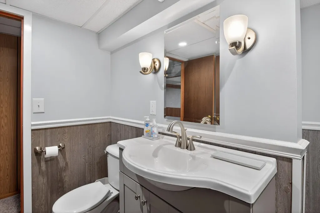 2318 Lancaster Boulevard Blackman Charter Township MI 49202