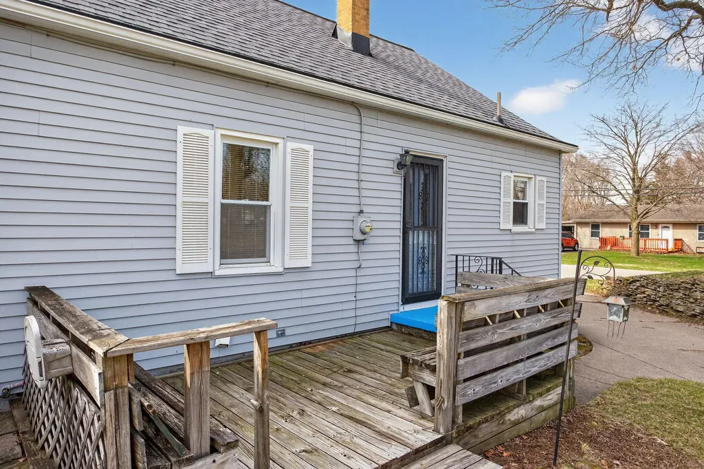 2318 Lancaster Boulevard Blackman Charter Township MI 49202