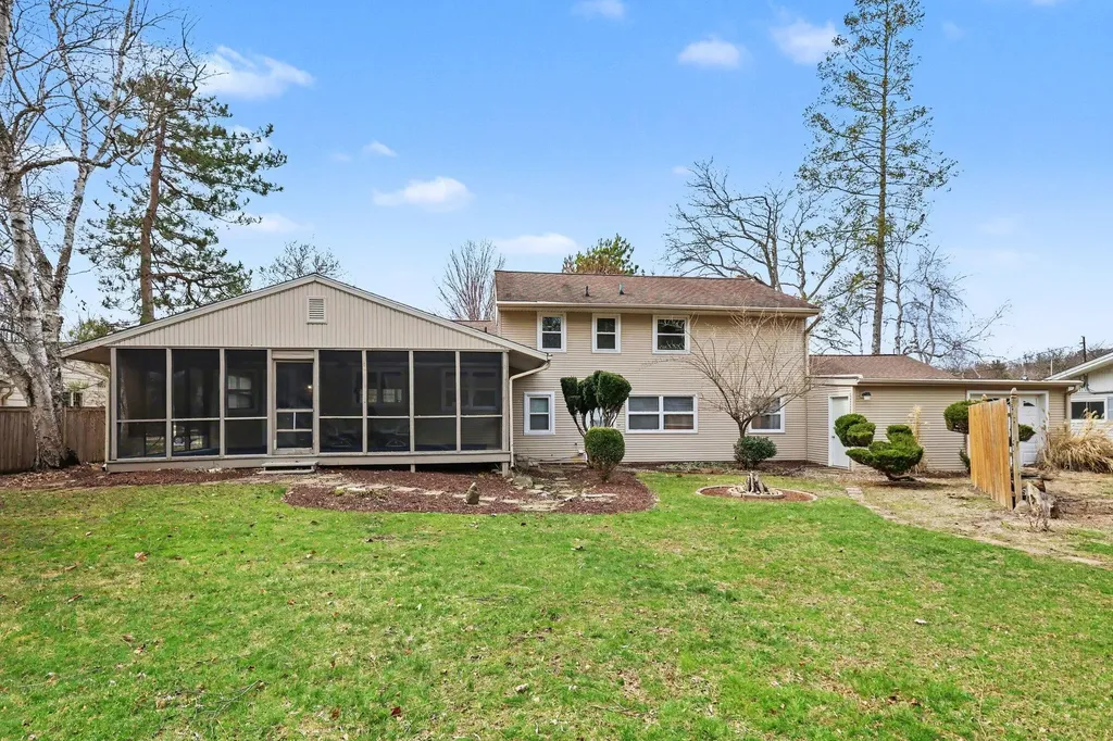 5029 Harriett Drive Summit Township MI 49203