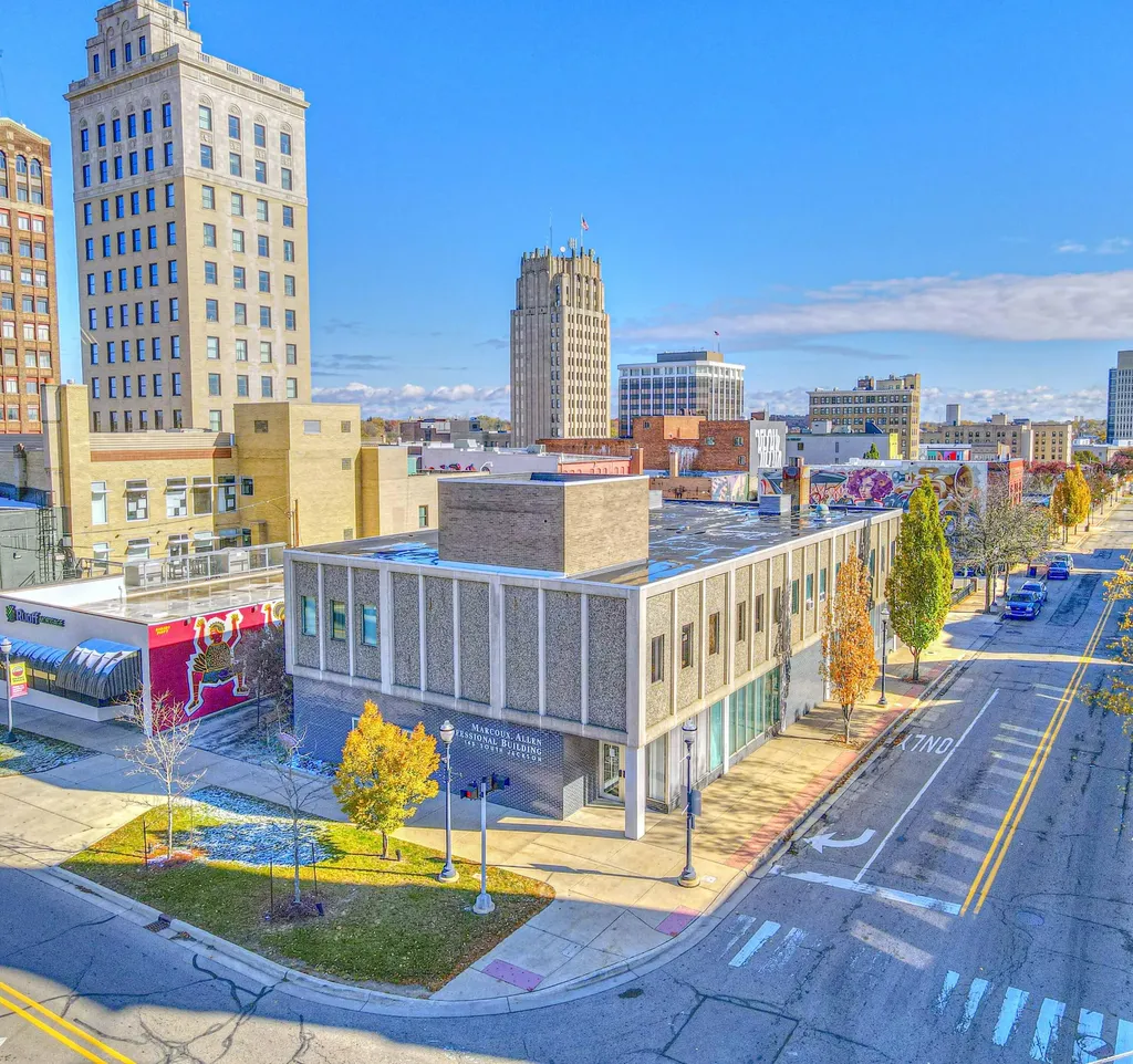 145 S Jackson Street Jackson City MI 49201
