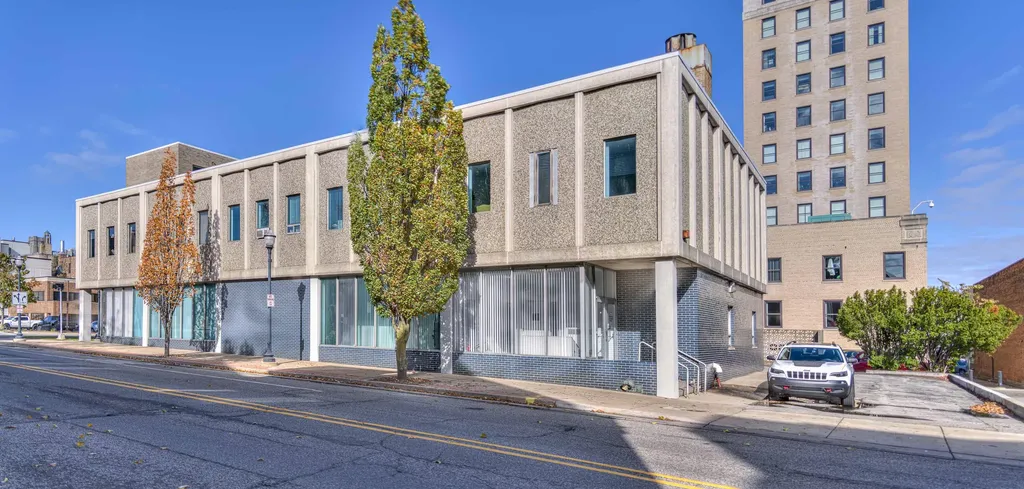 145 S Jackson Street Jackson City MI 49201
