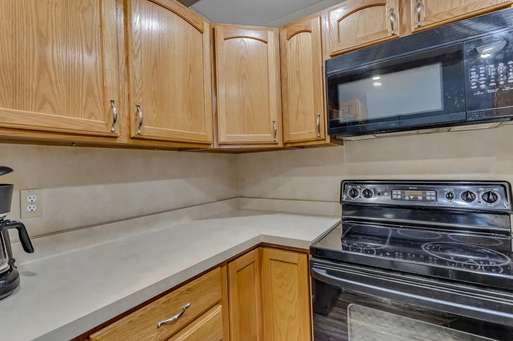 11786 E Sauk Trail Somerset Township MI 49249