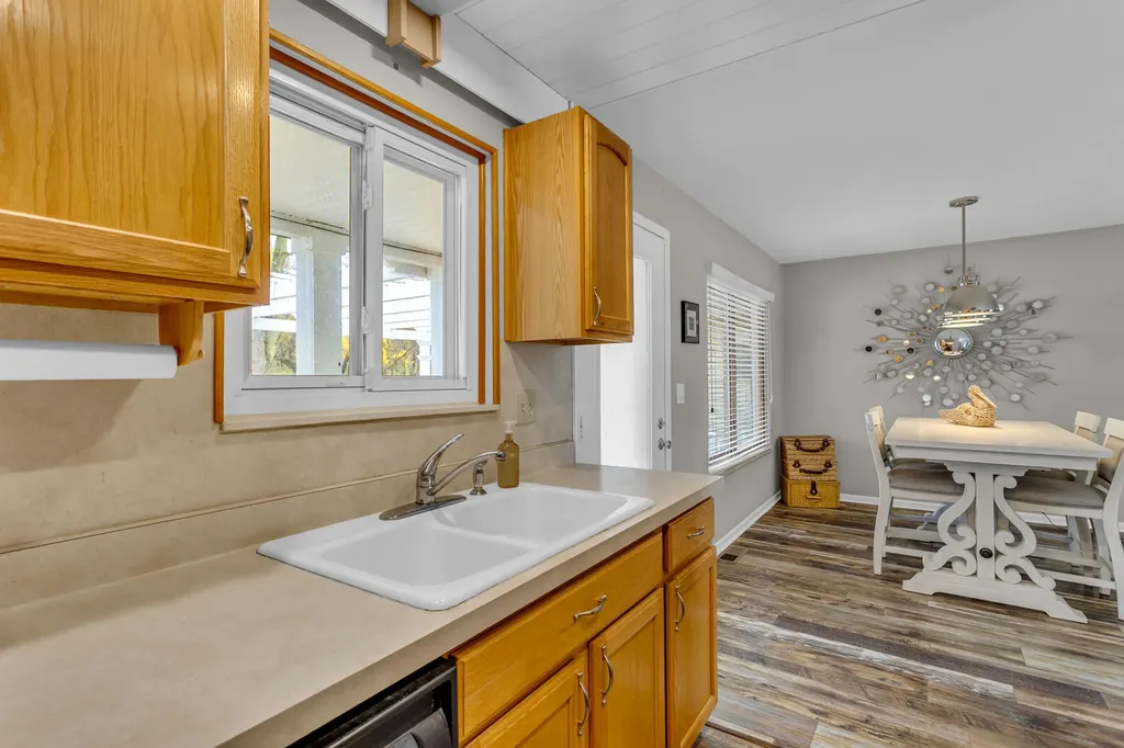 11786 E Sauk Trail Somerset Township MI 49249