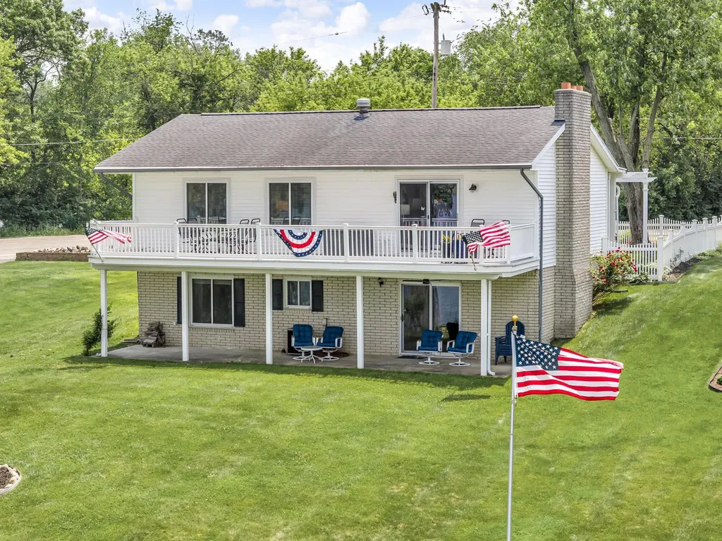 11786 E Sauk Trail Somerset Township MI 49249