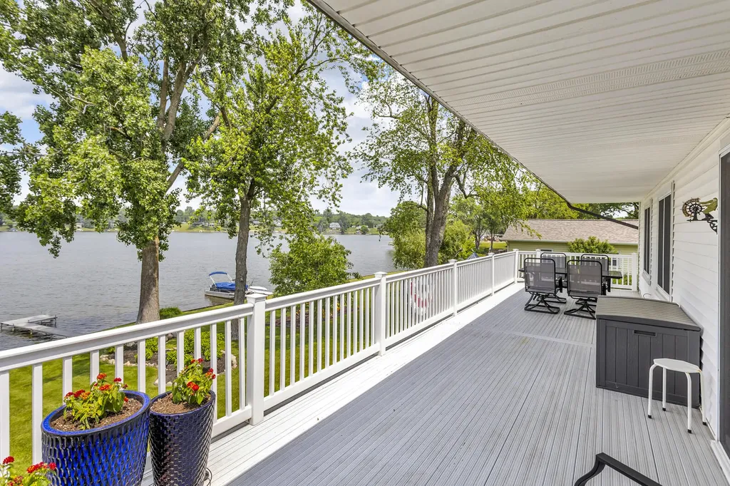 11786 E Sauk Trail Somerset Township MI 49249