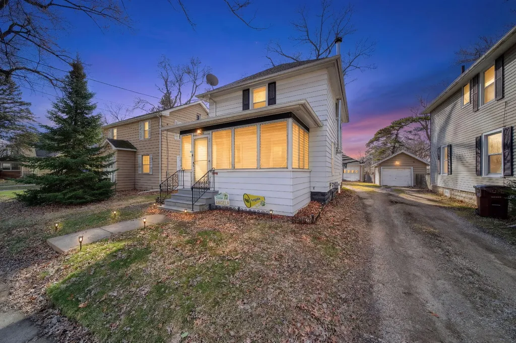 414 N Pleasant Street Jackson City MI 49202