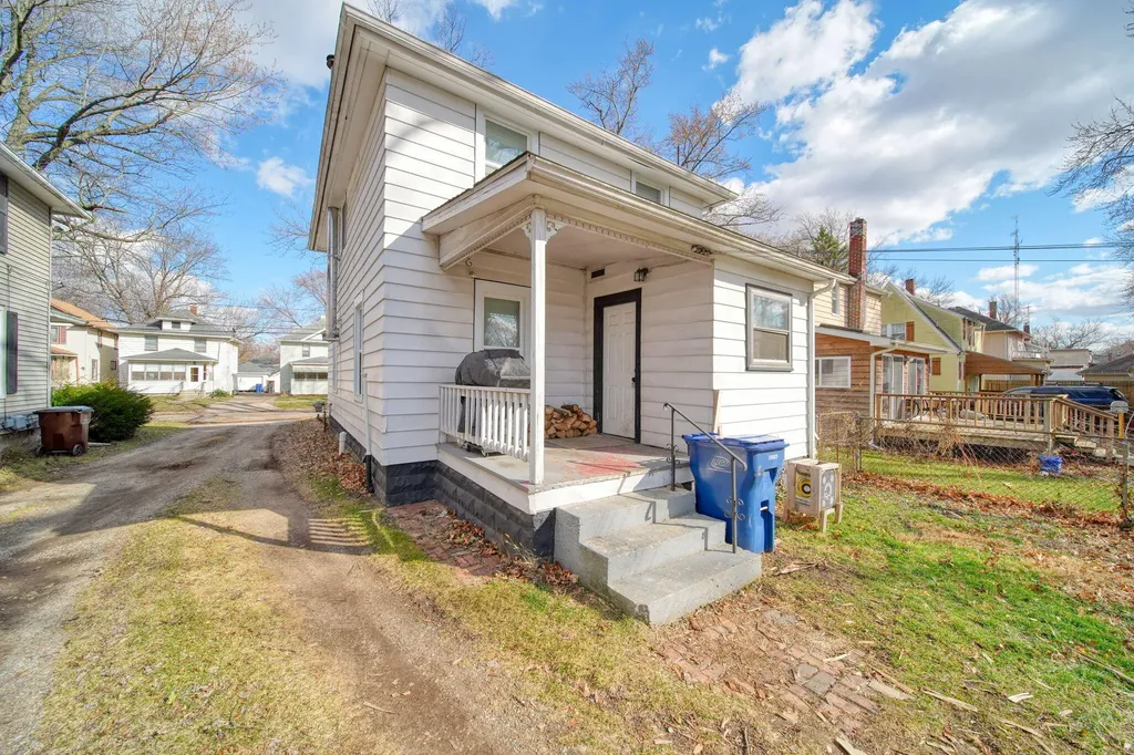 414 N Pleasant Street Jackson City MI 49202