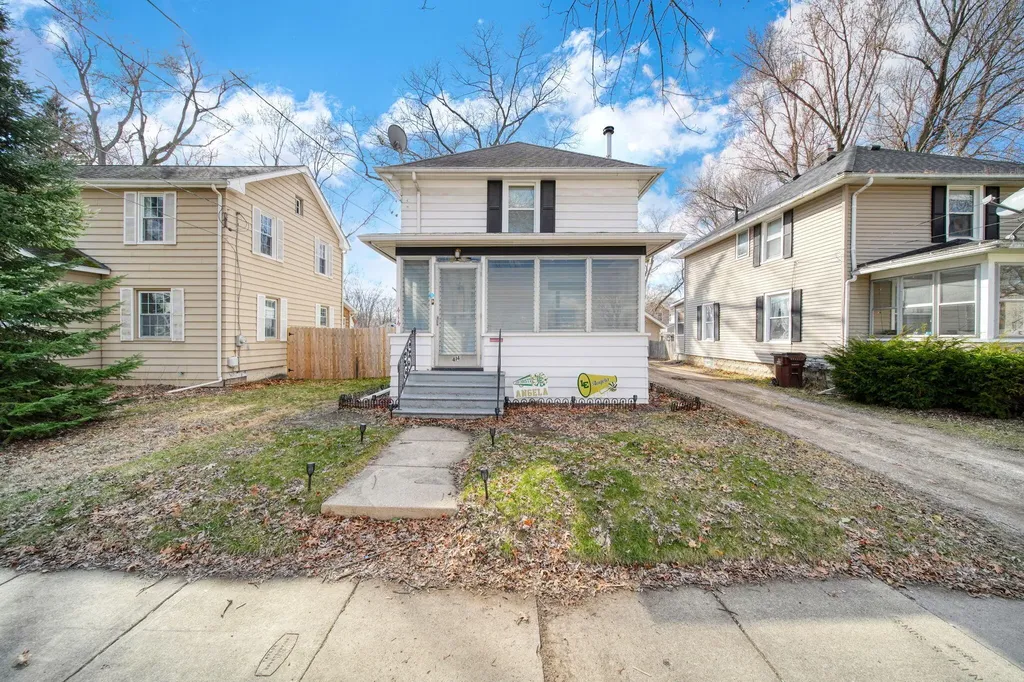 414 N Pleasant Street Jackson City MI 49202