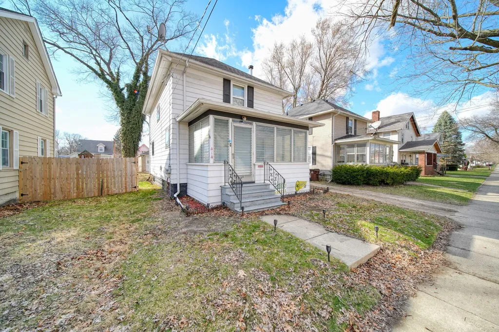 414 N Pleasant Street Jackson City MI 49202