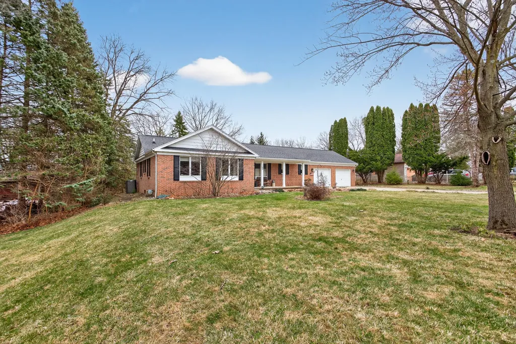769 Bellflower Columbia Township MI 49230