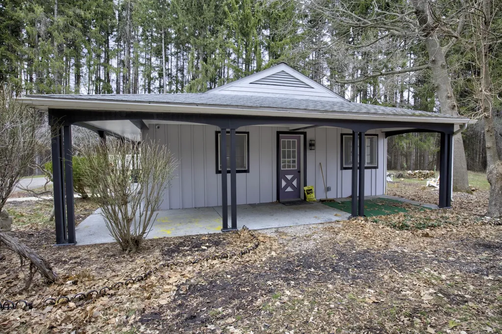 4491 S Jackson Road Summit Township MI 49201