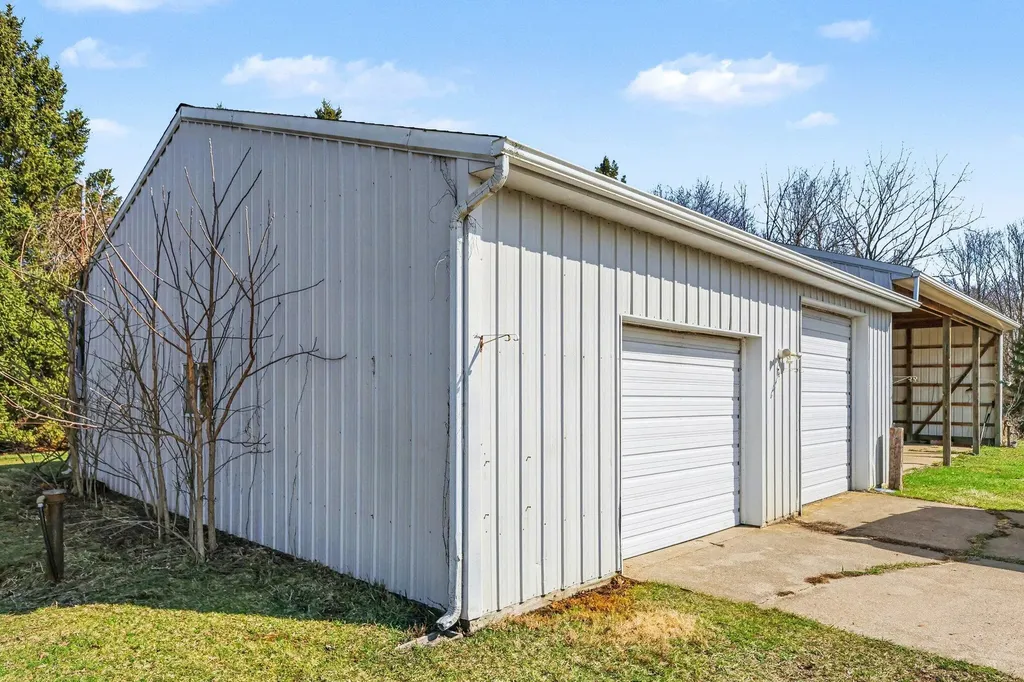 21502 26 Mile Road Clarence Township MI 49076