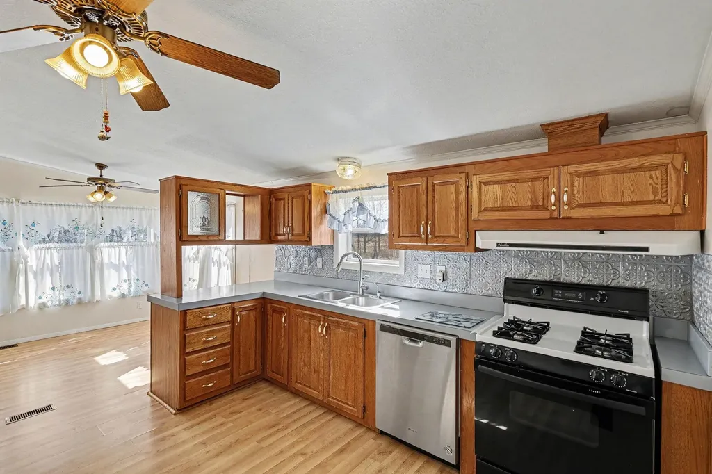 21502 26 Mile Road Clarence Township MI 49076