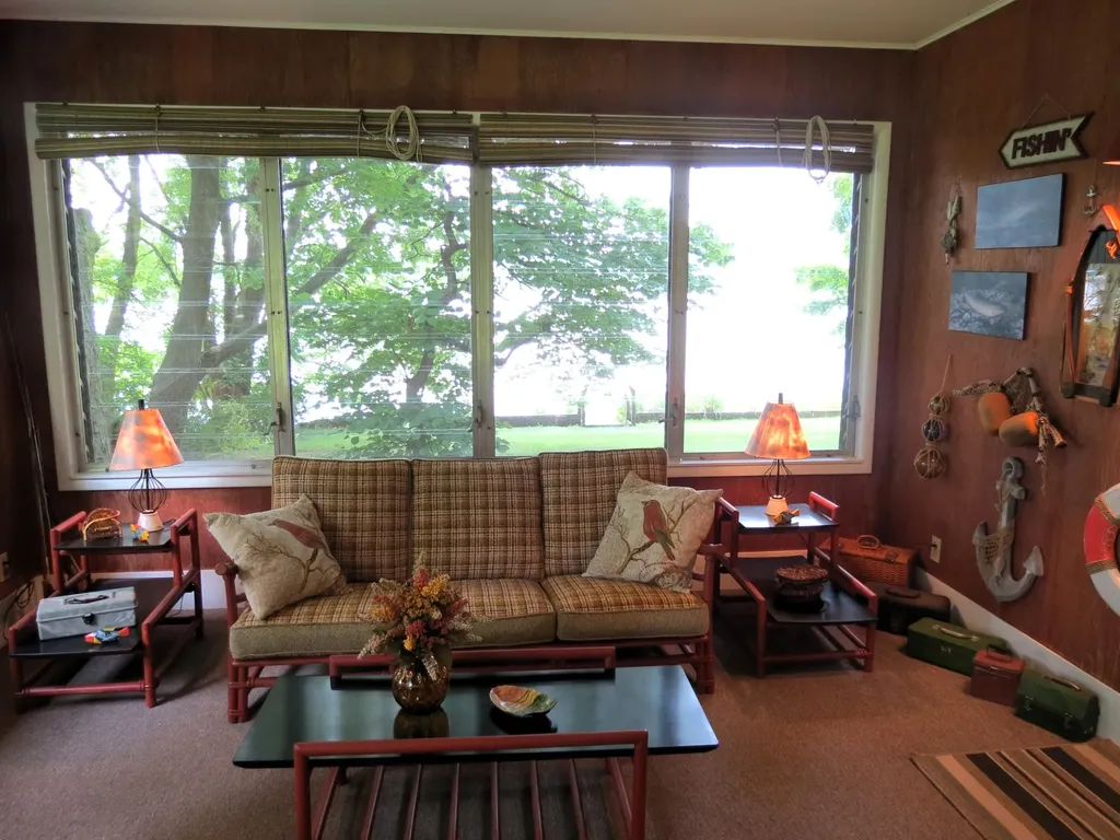 890 White Lake Road Henrietta Township MI 49272