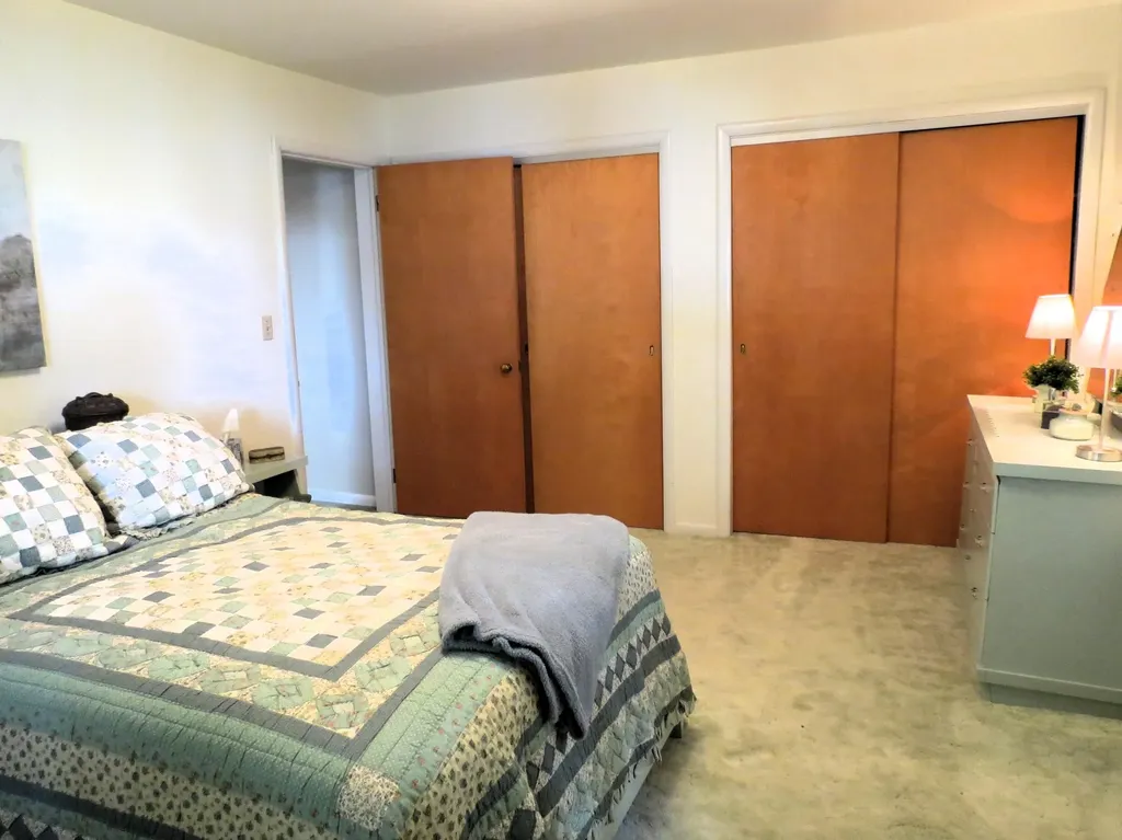 890 White Lake Road Henrietta Township MI 49272