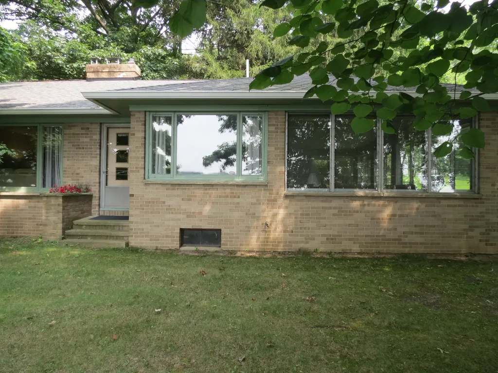 890 White Lake Road Henrietta Township MI 49272