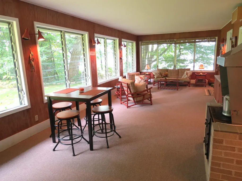 890 White Lake Road Henrietta Township MI 49272