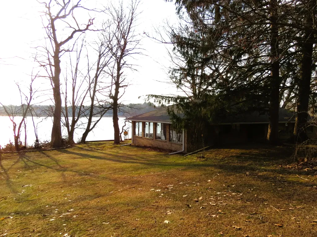 890 White Lake Road Henrietta Township MI 49272
