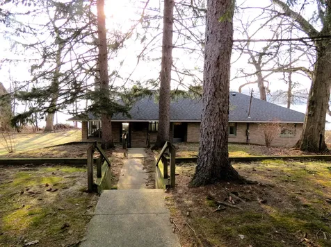 890 White Lake Road Henrietta Township MI 49272