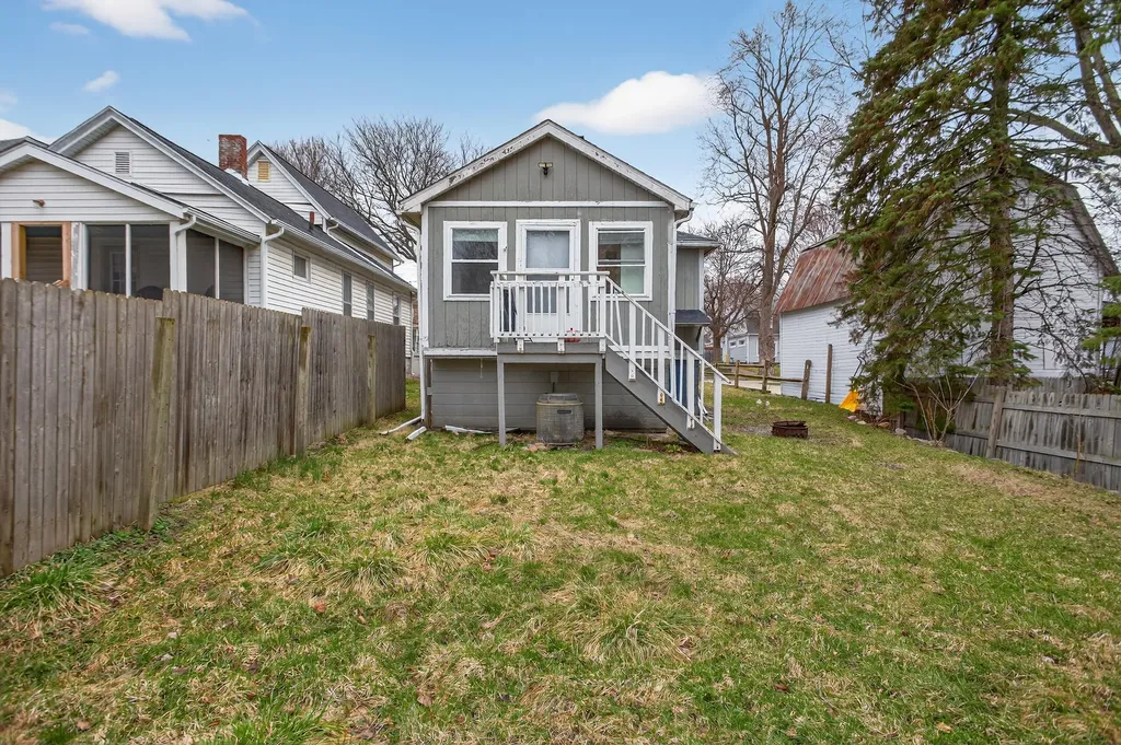 609 Webb Street Jackson City MI 49202