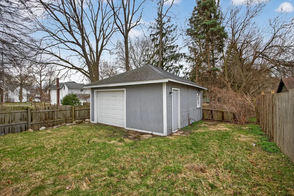 609 Webb Street Jackson City MI 49202