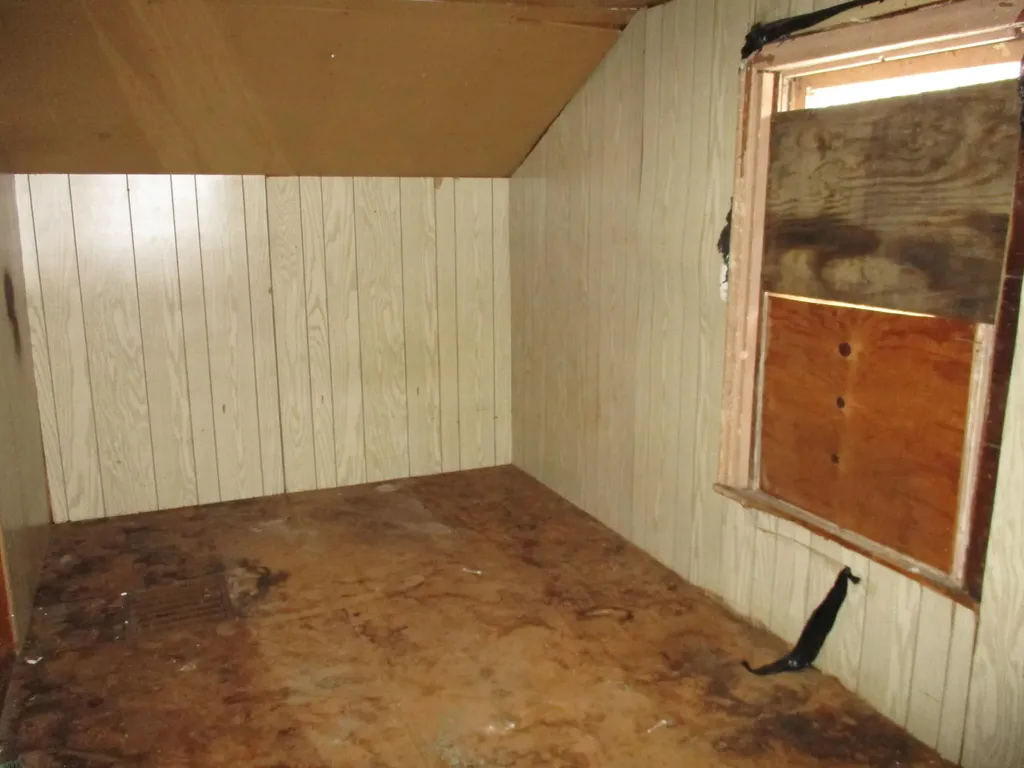 1915 River Street Blackman Charter Township MI 49202