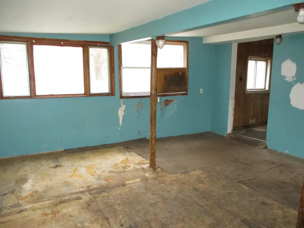 1915 River Street Blackman Charter Township MI 49202