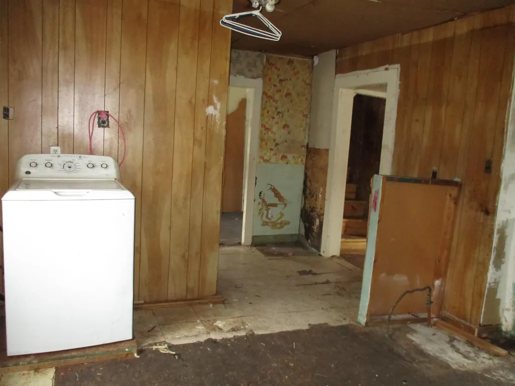 1915 River Street Blackman Charter Township MI 49202