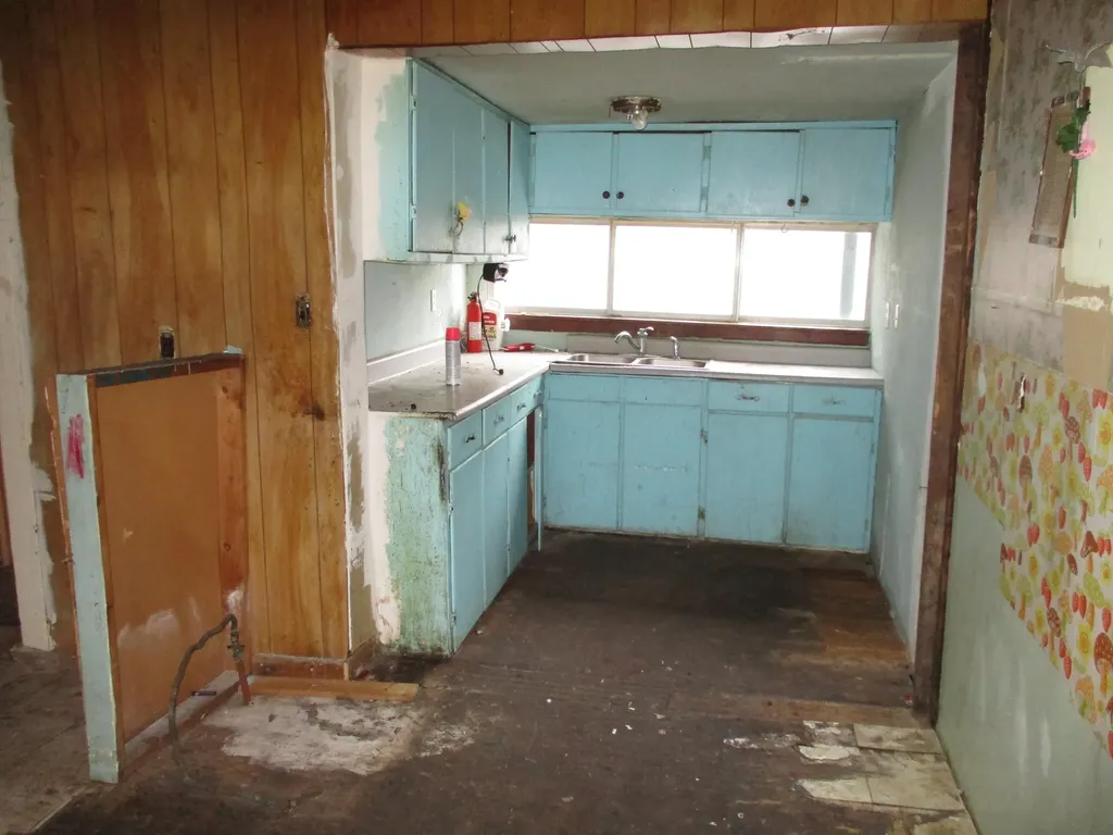 1915 River Street Blackman Charter Township MI 49202