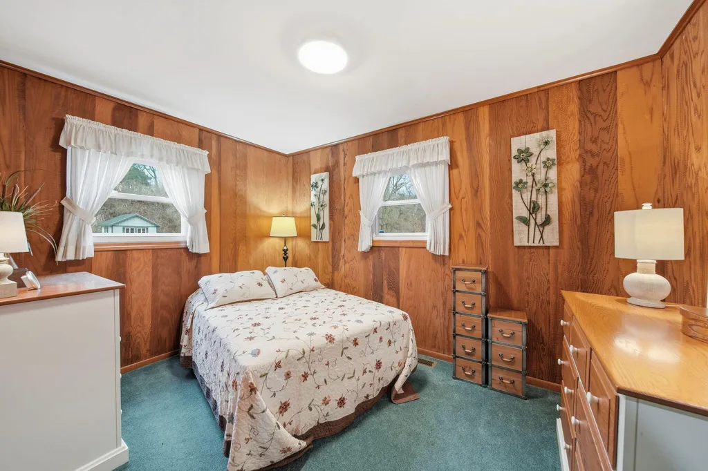 228 Oak Grove Drive Cambridge Township MI 49230