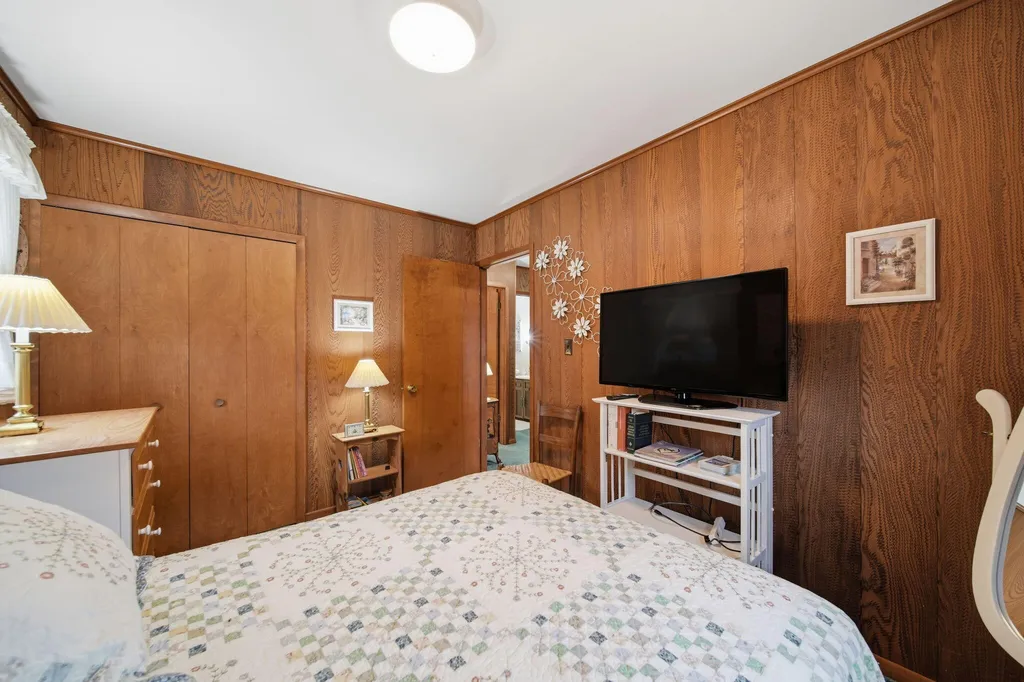228 Oak Grove Drive Cambridge Township MI 49230