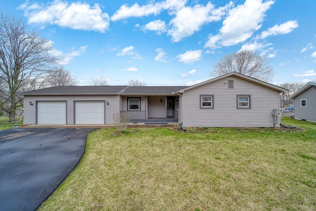 228 Oak Grove Drive Cambridge Township MI 49230