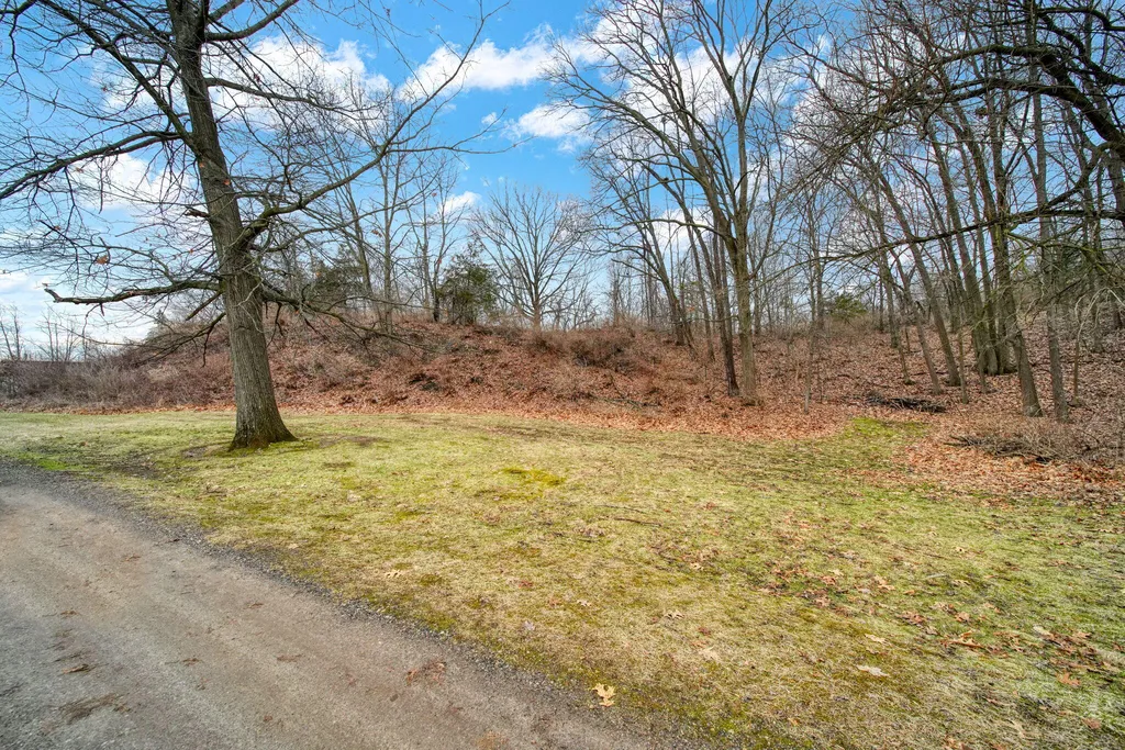 228 Oak Grove Drive Cambridge Township MI 49230