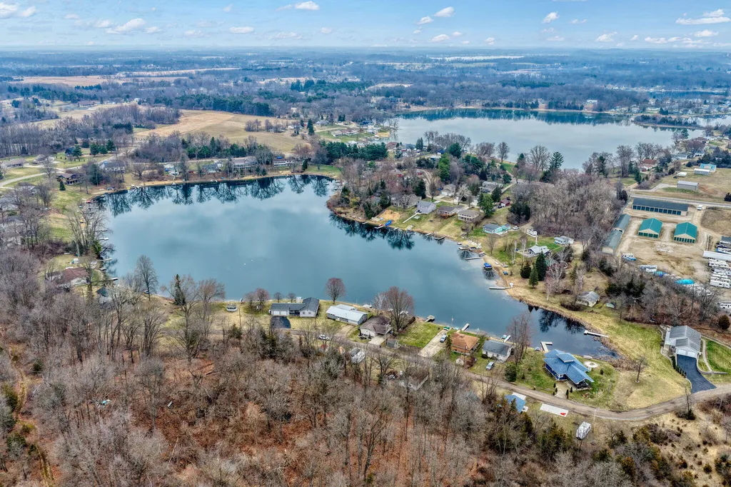228 Oak Grove Drive Cambridge Township MI 49230