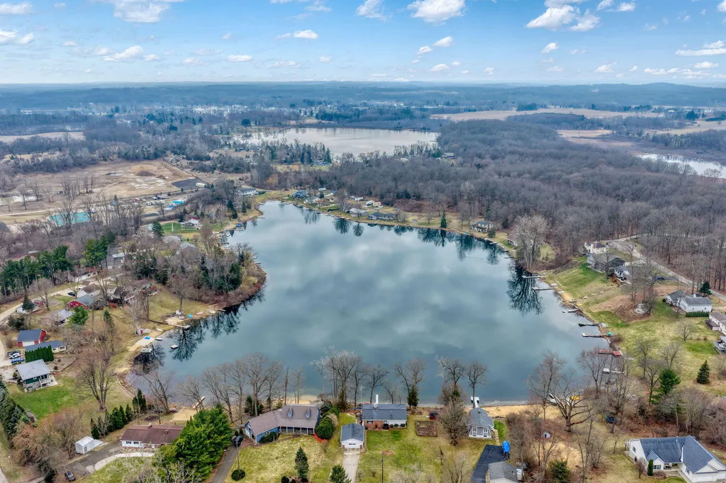 228 Oak Grove Drive Cambridge Township MI 49230