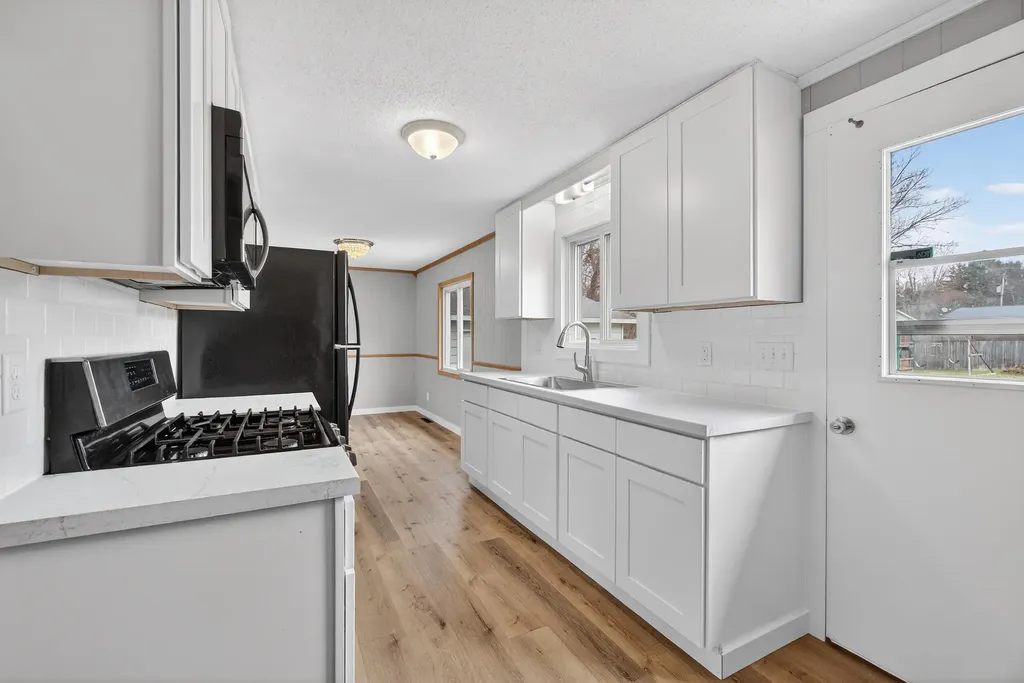 131 Eaglehurst Drive Unknown City MI 49249