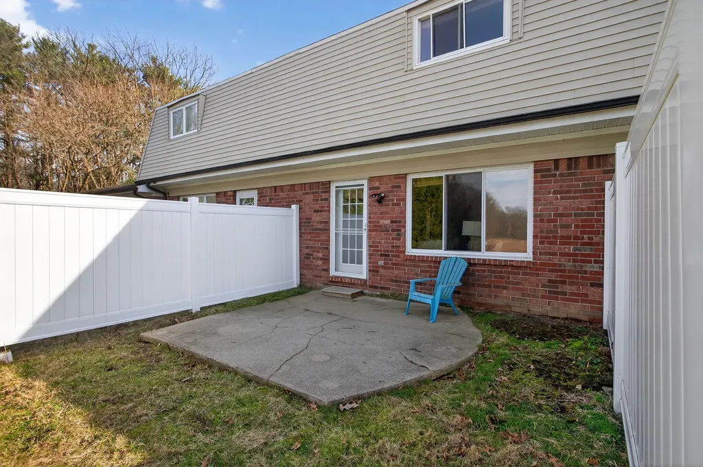 4532 Westbrook Drive Spring Arbor Township MI 49201