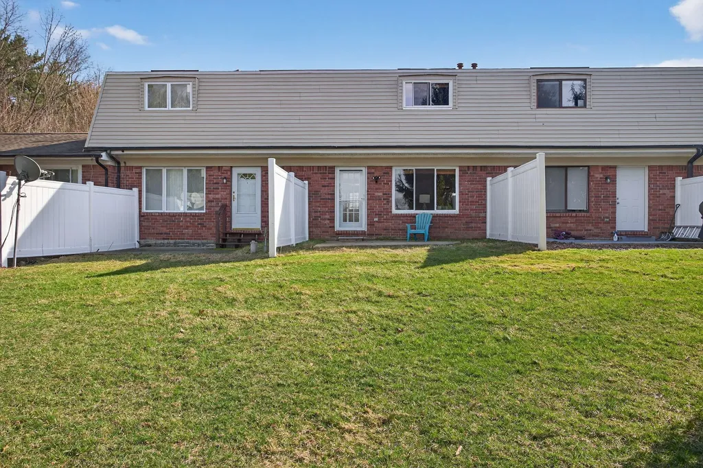 4532 Westbrook Drive Spring Arbor Township MI 49201