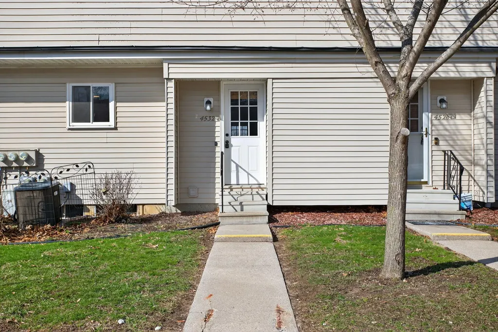 4532 Westbrook Drive Spring Arbor Township MI 49201