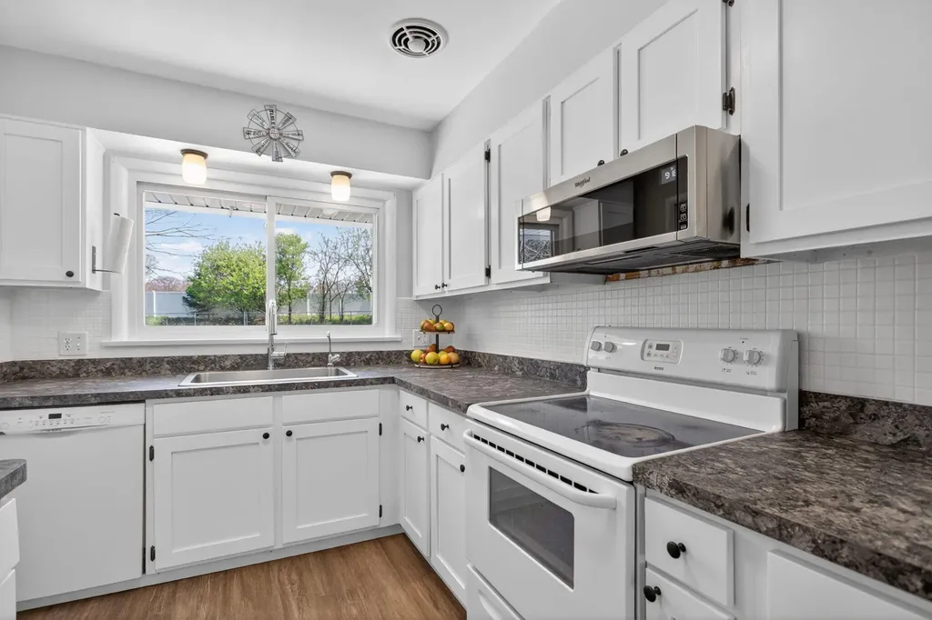 2325 Maple Drive Summit Township MI 49203