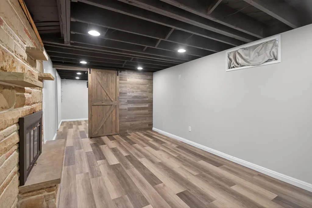 2325 Maple Drive Summit Township MI 49203