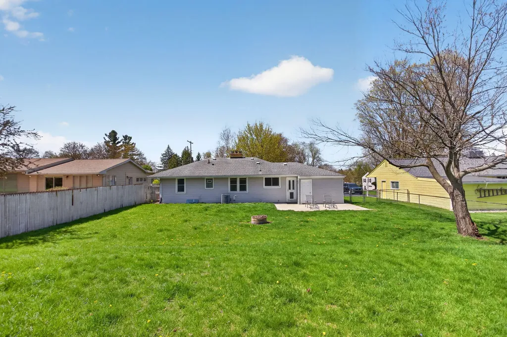 2325 Maple Drive Summit Township MI 49203