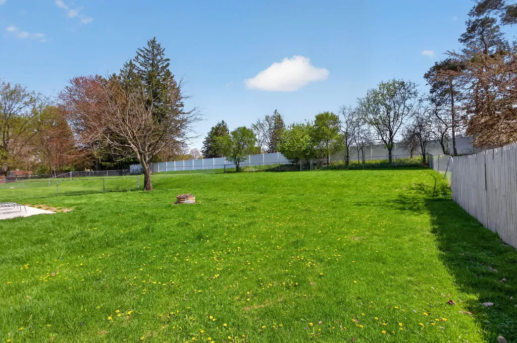 2325 Maple Drive Summit Township MI 49203